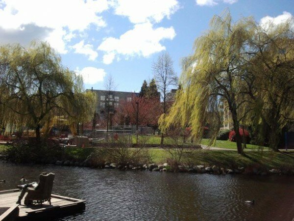 207585_895777023554_5300047_44077762_7742360_n