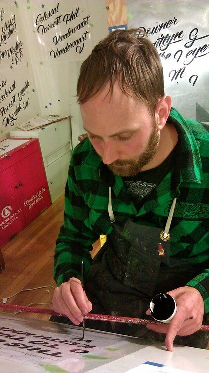 394268_653599548000649_1648606673_n