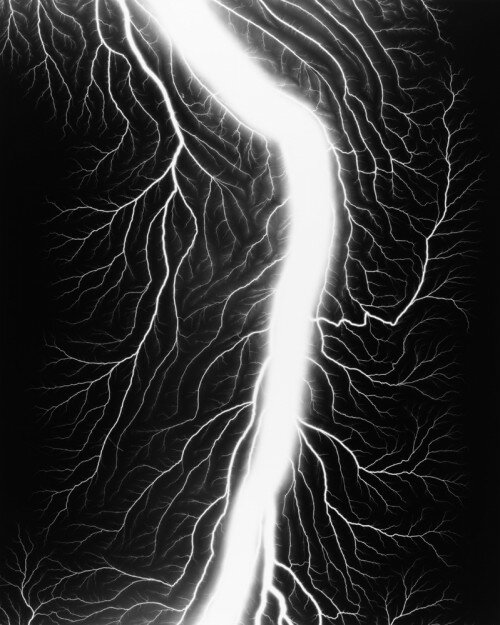 hiroshi-sugimoto-lightning-fields-236